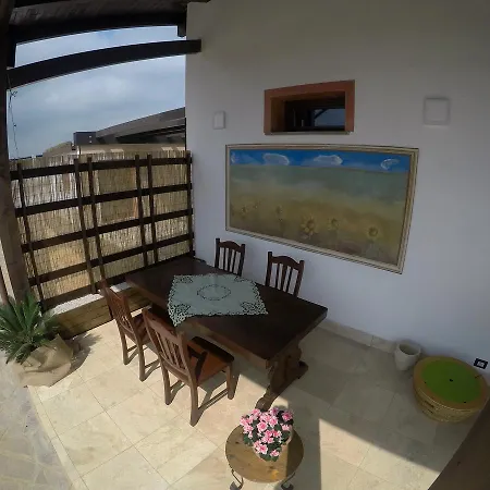 Casa Mattia - In Legno&paglia 3*