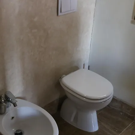 Casa Mattia - In Legno & Paglia 3* Cisterna di Latina